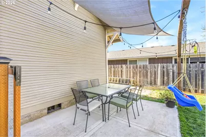 423 S 1st St, Silverton, OR 97381 - Photo 31