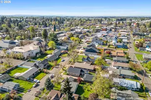 423 S 1st St, Silverton, OR 97381 - Photo 35