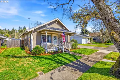 423 S 1st St, Silverton, OR 97381 - Photo 3