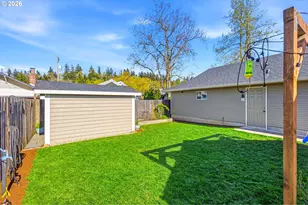 423 S 1st St, Silverton, OR 97381 - Photo 29