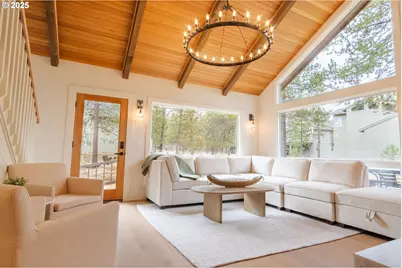 17898 Acer Ln, Bend, OR 97707 - Photo 3