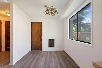 6025 SW Cherryhill Dr, Beaverton, OR 97008 - Photo 31