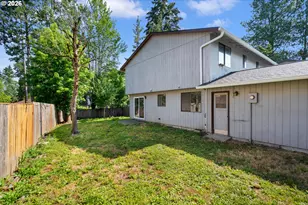 6025 SW Cherryhill Dr, Beaverton, OR 97008 - Photo 35
