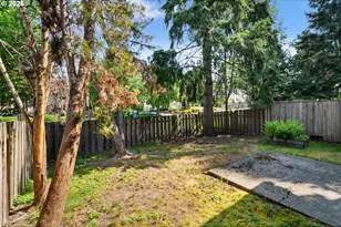6025 SW Cherryhill Dr, Beaverton, OR 97008 - Photo 45