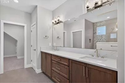 10711 SE 13th Cir, Vancouver, WA 98664 - Photo 9