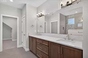10711 SE 13th Cir, Vancouver, WA 98664 - Photo 9