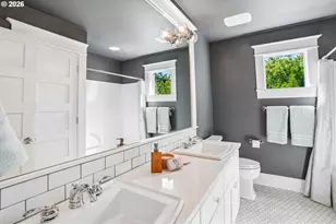 2433 SE Ivon St, Portland, OR 97202 - Photo 19