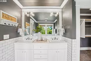 2433 SE Ivon St, Portland, OR 97202 - Photo 29