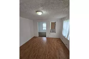 31 SE Darrell Ave, Winston, OR 97496 - Photo 3