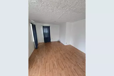 31 SE Darrell Ave, Winston, OR 97496 - Photo 7