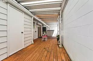 569 NE Fleming Ave, Gresham, OR 97030 - Photo 21