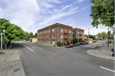 1509 NE 10th Ave #205, Portland, OR 97232 - Photo 3