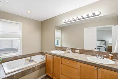 29190 SW Charlotte Ln, Wilsonville, OR 97070 - Photo 11