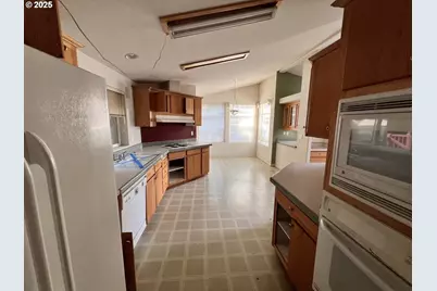 25482 E Cedar Glen Loop, Welches, OR 97067 - Photo 13