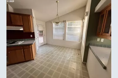 25482 E Cedar Glen Loop, Welches, OR 97067 - Photo 9