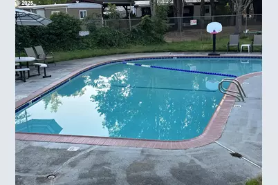 4900 Royal Ave #13, Eugene, OR 97402 - Photo 27