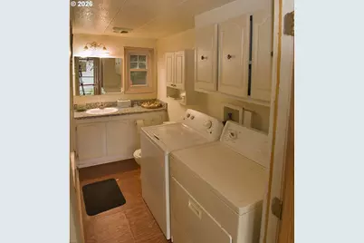 4900 Royal Ave #13, Eugene, OR 97402 - Photo 15