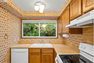 2295 Ridgeway Dr, Eugene, OR 97401 - Photo 17