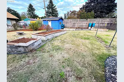 2442 SE 190th Ave, Portland, OR 97233 - Photo 17