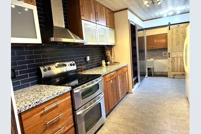 2442 SE 190th Ave, Portland, OR 97233 - Photo 11