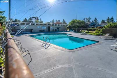 1802 NE Hogan Dr, Gresham, OR 97030 - Photo 11