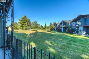 1802 NE Hogan Dr, Gresham, OR 97030 - Photo 43