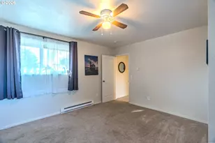 1802 NE Hogan Dr, Gresham, OR 97030 - Photo 29