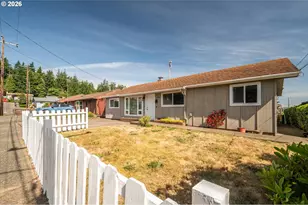2150 Maine St, North Bend, OR 97459 - Photo 3