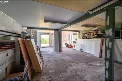 2150 Maine St, North Bend, OR 97459 - Photo 29