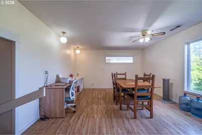 2150 Maine St, North Bend, OR 97459 - Photo 17