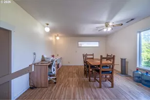 2150 Maine St, North Bend, OR 97459 - Photo 17