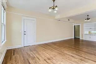 2167 SW Yamhill St, Portland, OR 97205 - Photo 9