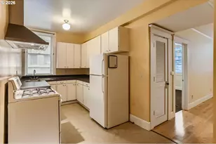 2167 SW Yamhill St, Portland, OR 97205 - Photo 17