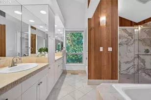 1990 Indian Trail, Lake Oswego, OR 97034 - Photo 19