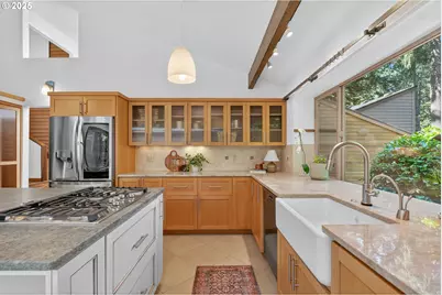 1990 Indian Trail, Lake Oswego, OR 97034 - Photo 7