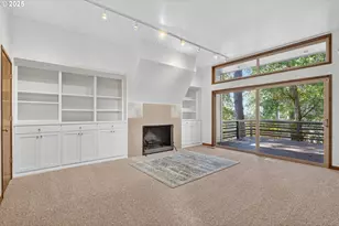 1990 Indian Trail, Lake Oswego, OR 97034 - Photo 33