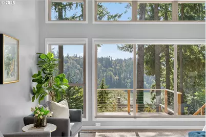 1990 Indian Trail, Lake Oswego, OR 97034 - Photo 17