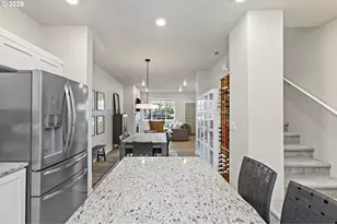 7391 NW Eleanor Ave, Portland, OR 97229 - Photo 11