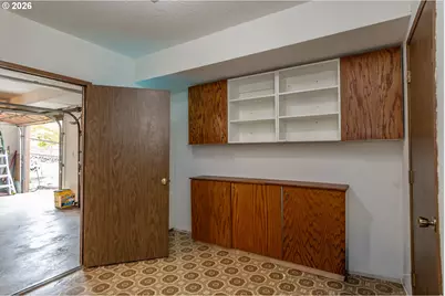 2045 NW Sunberry Dr, Roseburg, OR 97471 - Photo 17