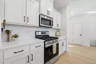 908 Rosebud Ct, Forest Grove, OR 97116 - Photo 15
