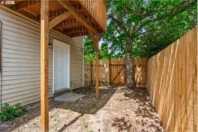 2326 SE Lee Ln, Portland, OR 97233 - Photo 23