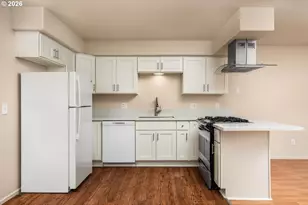 2326 SE Lee Ln, Portland, OR 97233 - Photo 9
