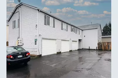 8224 SE Washington St, Portland, OR 97216 - Photo 1