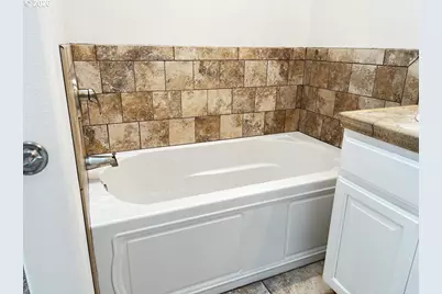 1015 Prestwick Ct, Florence, OR 97439 - Photo 35