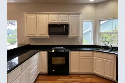 1015 Prestwick Ct, Florence, OR 97439 - Photo 15