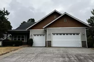 1015 Prestwick Ct, Florence, OR 97439 - Photo 3