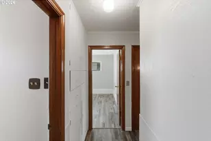 1313 Bayview St, North Bend, OR 97459 - Photo 19