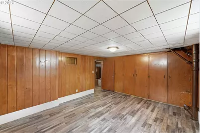 1313 Bayview St, North Bend, OR 97459 - Photo 27