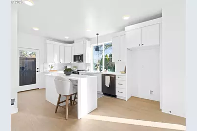 5947 SE 60th Ave, Portland, OR 97206 - Photo 9