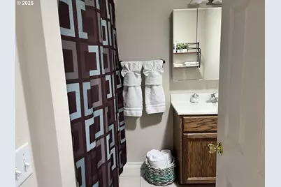 30320 Hillside Ter, Gold Beach, OR 97444 - Photo 15